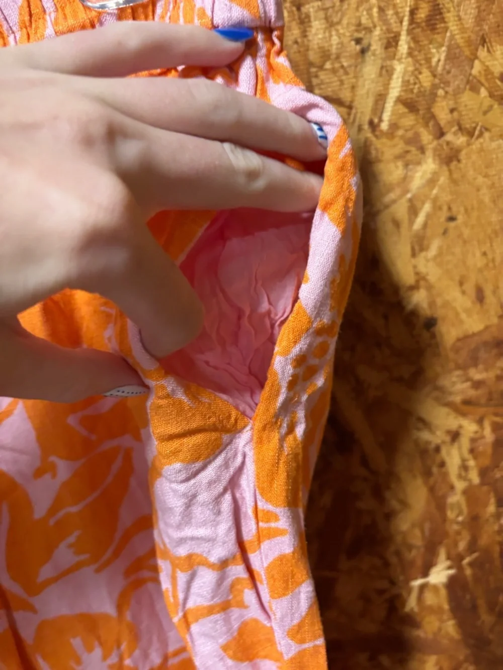 Women's Floral Wide-Leg Pants in Orange and Pink - Picture 4 of 5
